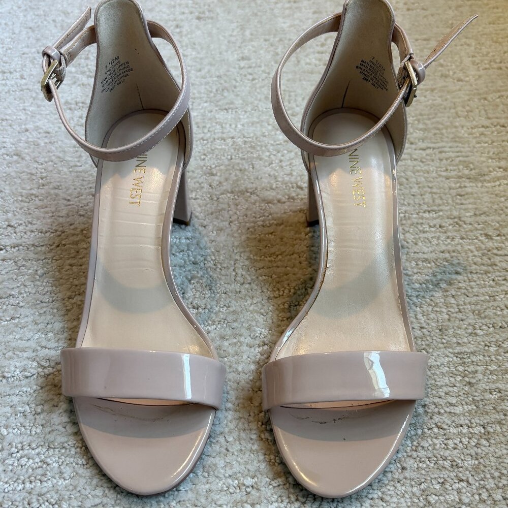 Nine West Patent Leather Block Heel Sandal Size 7.5